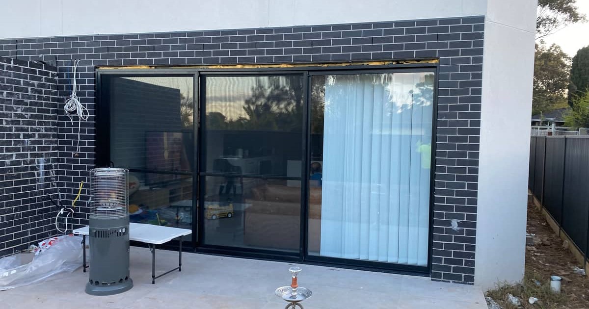 residential-windows-install-bonnyrigg-facade-masters-hero